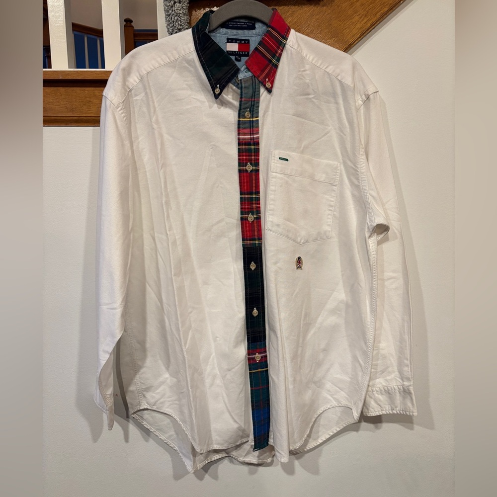Vintage Preppy Tommy Hilfiger White Shirt w Plaid Trim Detail - Men’s M - Rare!